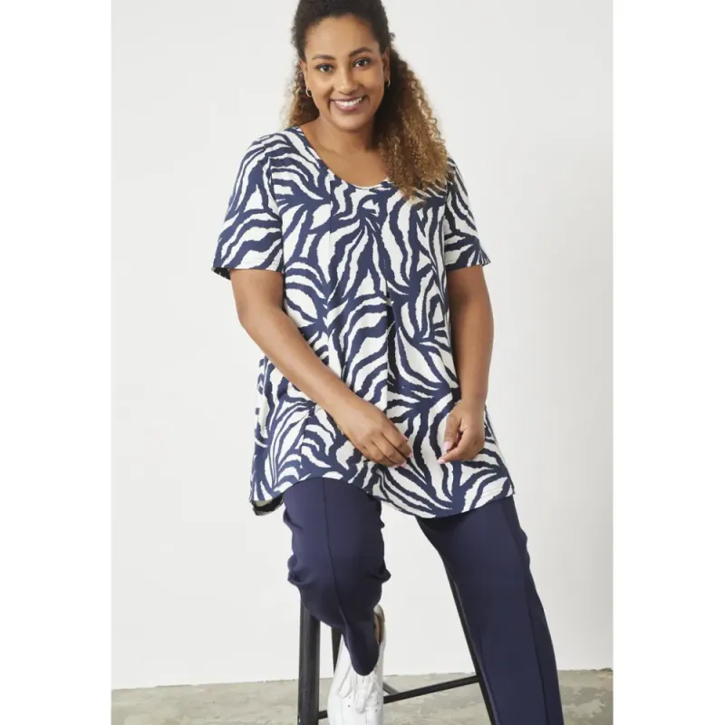 Elvira Marin/Off White